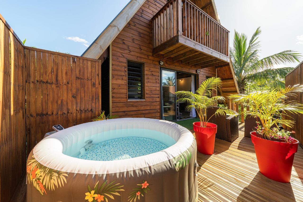 Charmant Chalet Avec Jacuzzi, L'Ile O Vert Saint-Philippe Exterior foto