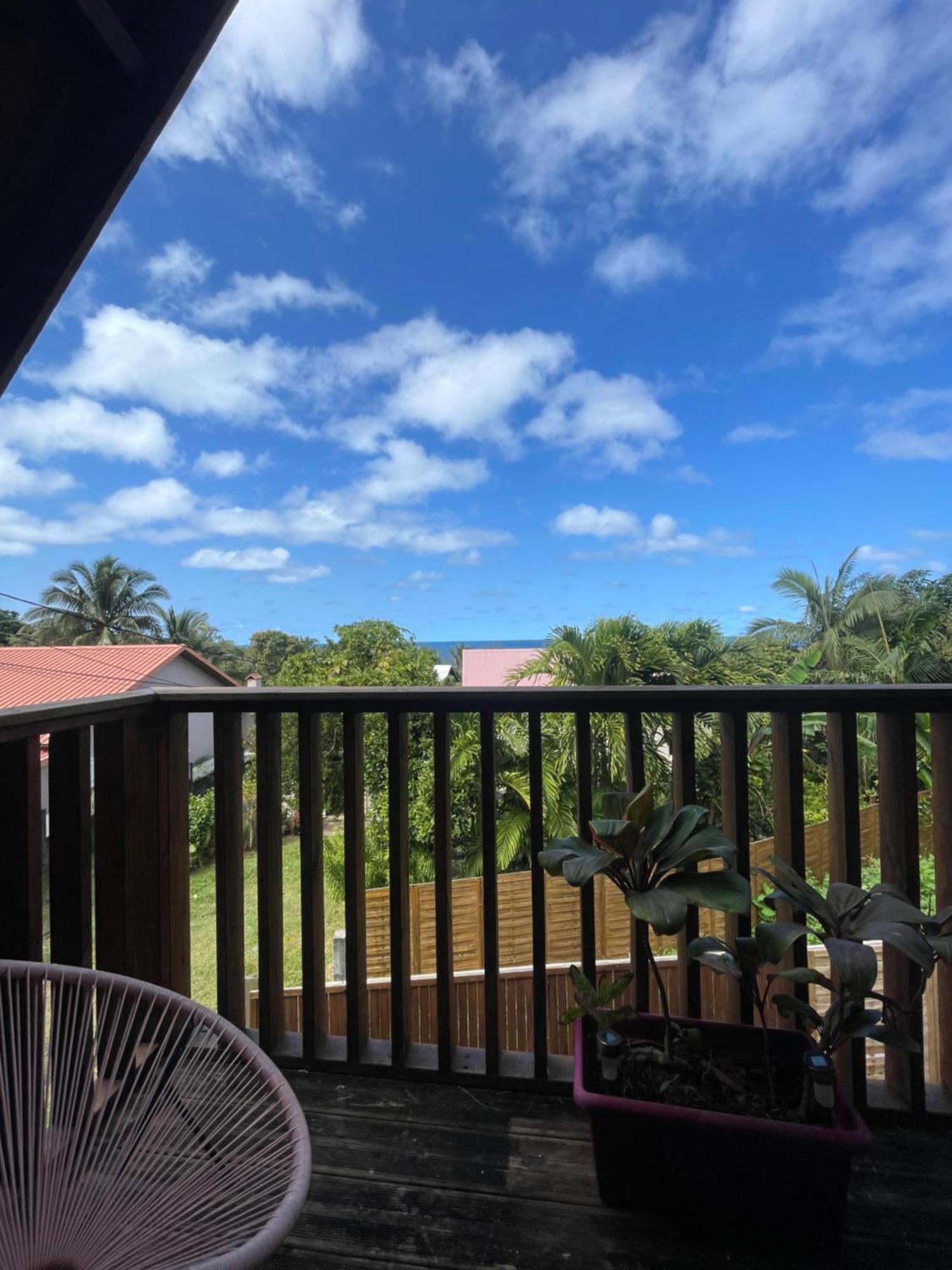 Charmant Chalet Avec Jacuzzi, L'Ile O Vert Saint-Philippe Exterior foto